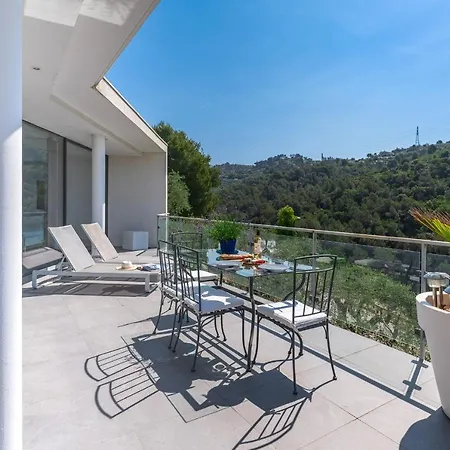 Des Oliviers * ניס