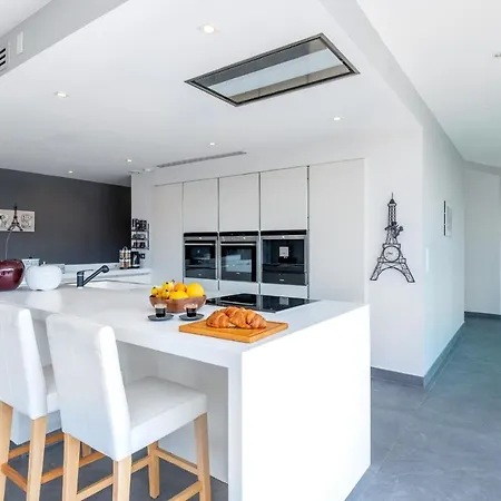 Des Oliviers Villa *